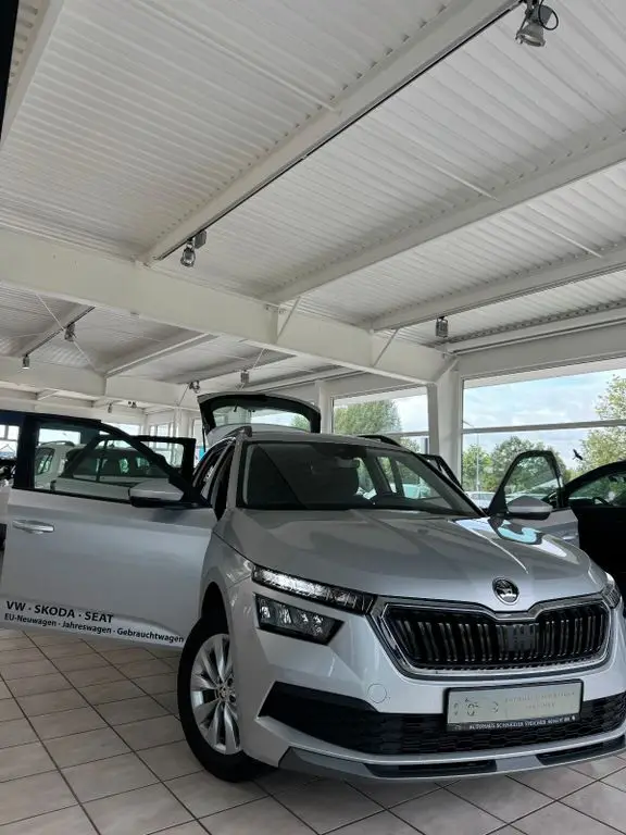 Photo 1 : Skoda Kamiq 2021 Essence