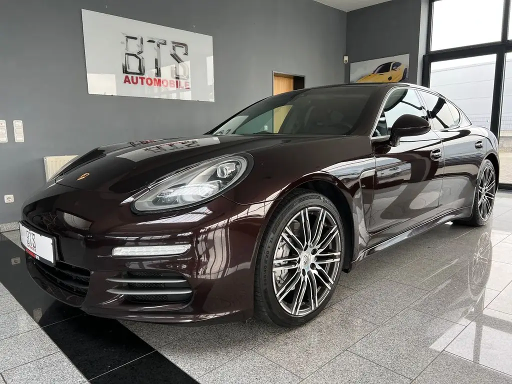 Photo 1 : Porsche Panamera 2016 Essence