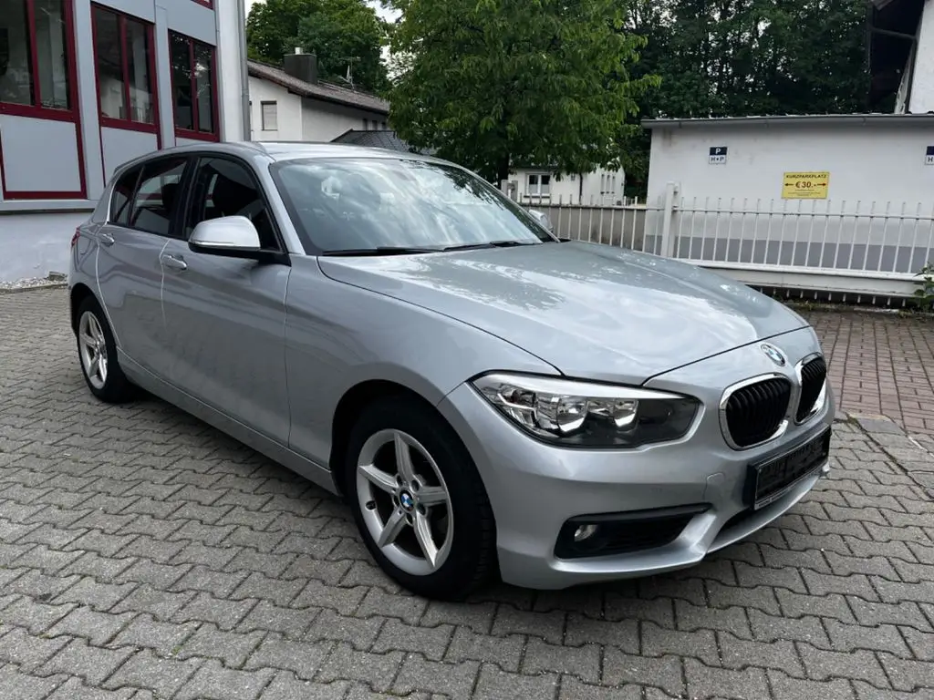 Photo 1 : Bmw Serie 1 2018 Diesel