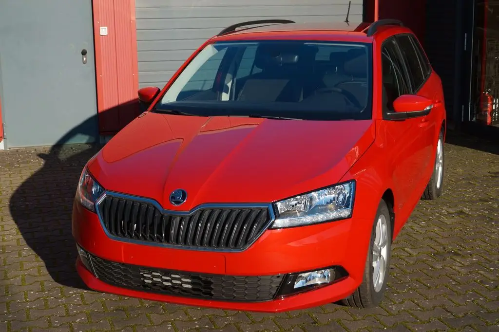 Photo 1 : Skoda Fabia 2023 Essence