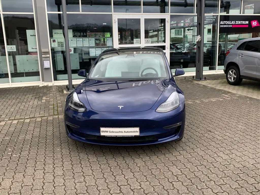 Photo 1 : Tesla Model 3 2021 Non renseigné