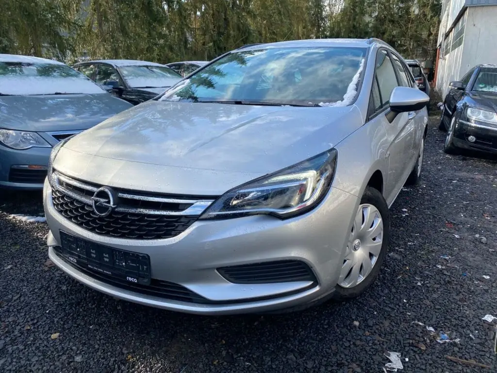 Photo 1 : Opel Astra 2019 Diesel