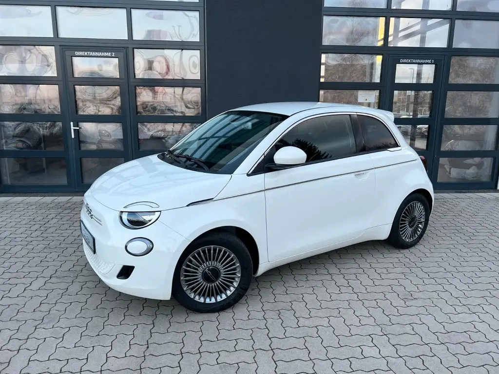 Photo 1 : Fiat 500 2023 Not specified