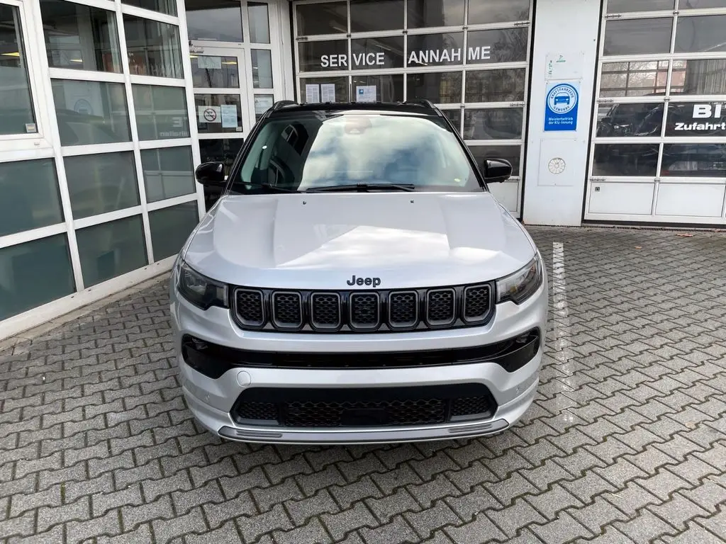 Photo 1 : Jeep Compass 2023 Hybrid