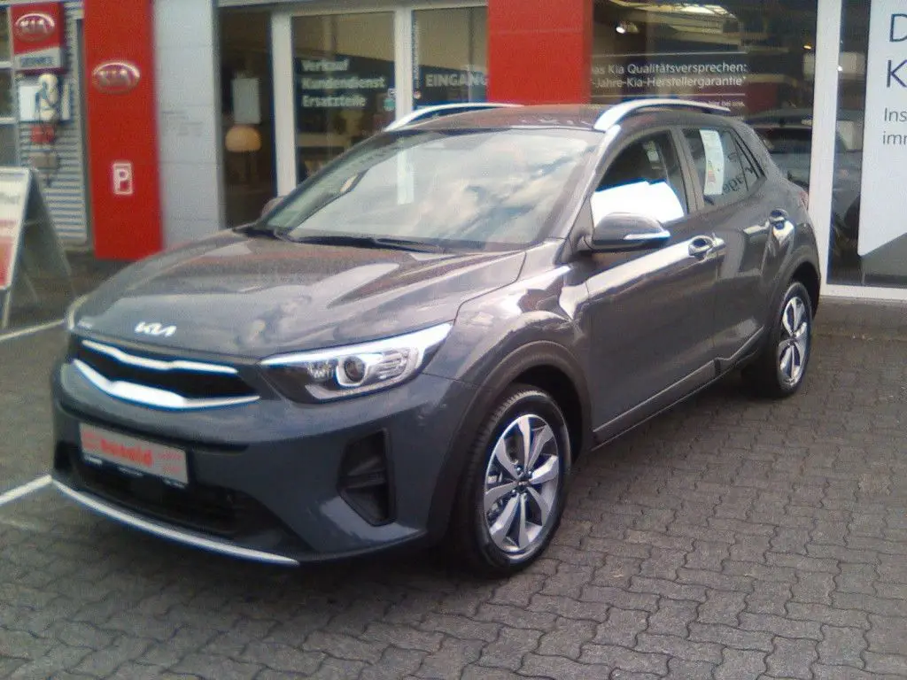 Photo 1 : Kia Stonic 2022 Petrol