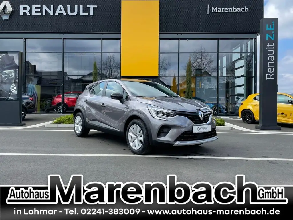 Photo 1 : Renault Captur 2023 Essence