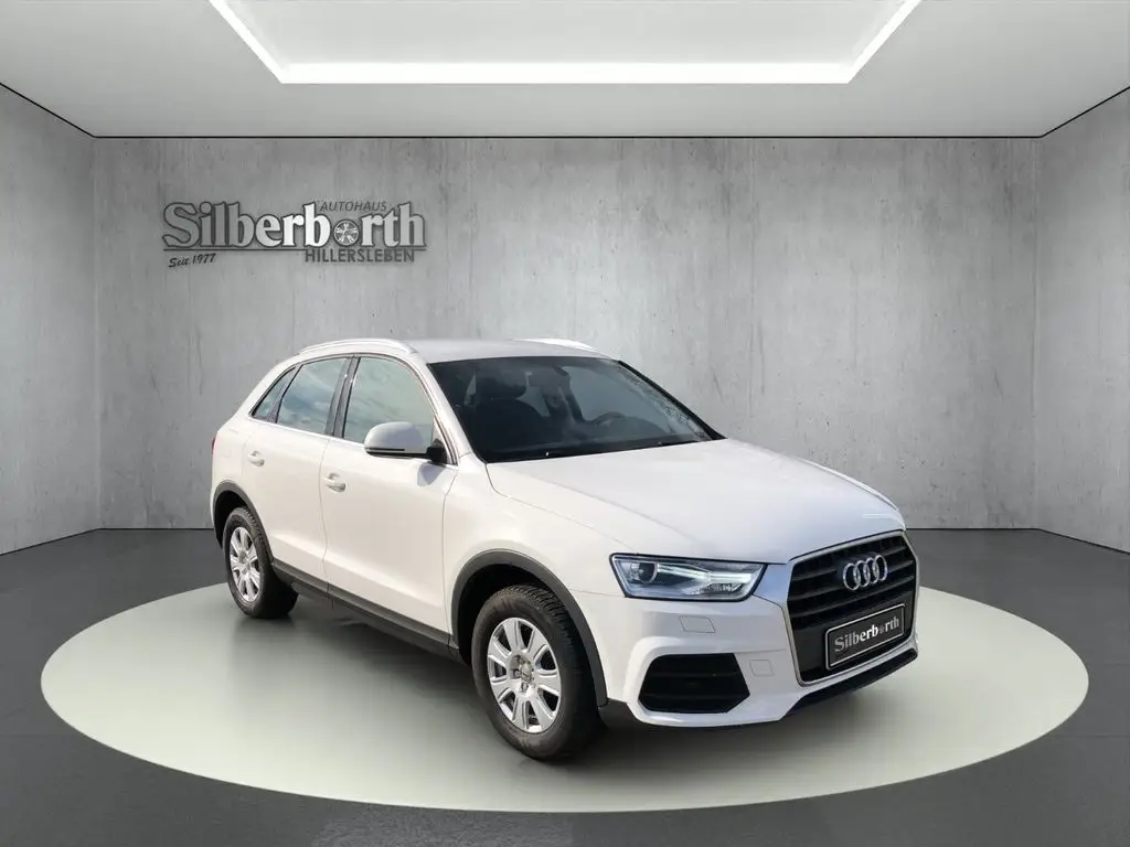 Photo 1 : Audi Q3 2017 Essence