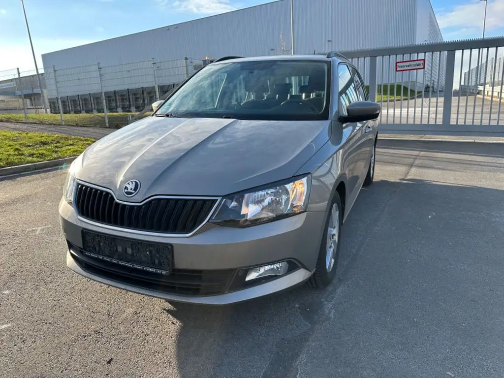 Photo 1 : Skoda Fabia 2018 Essence