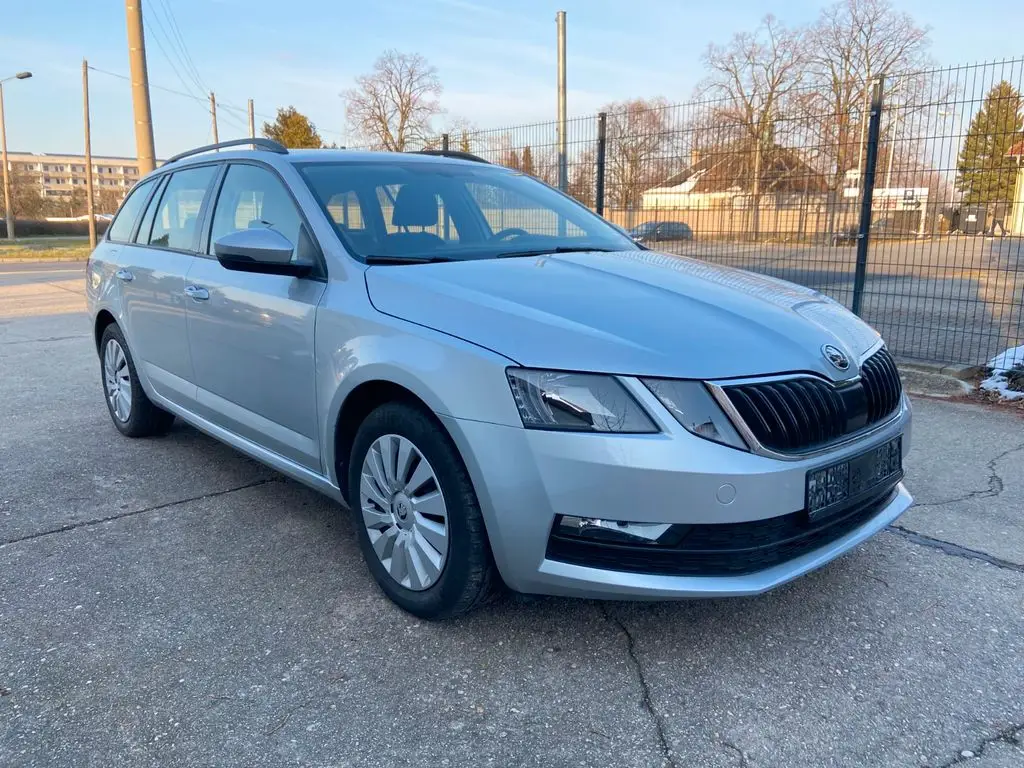 Photo 1 : Skoda Octavia 2019 Diesel