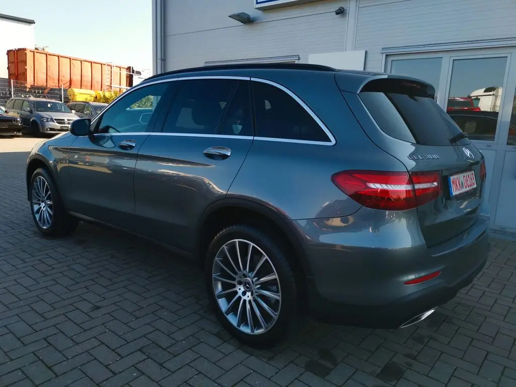 Photo 1 : Mercedes-benz Classe Glc 2019 Petrol