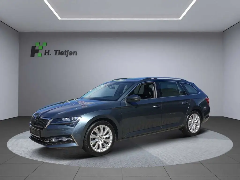 Photo 1 : Skoda Superb 2021 Hybride