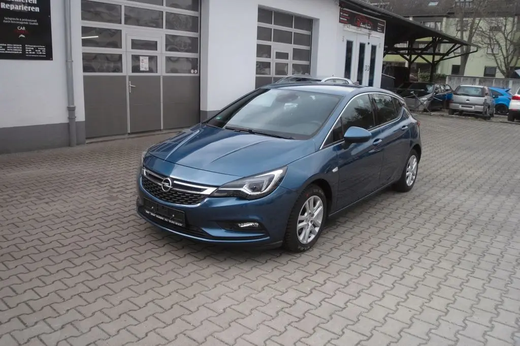 Photo 1 : Opel Astra 2016 Essence