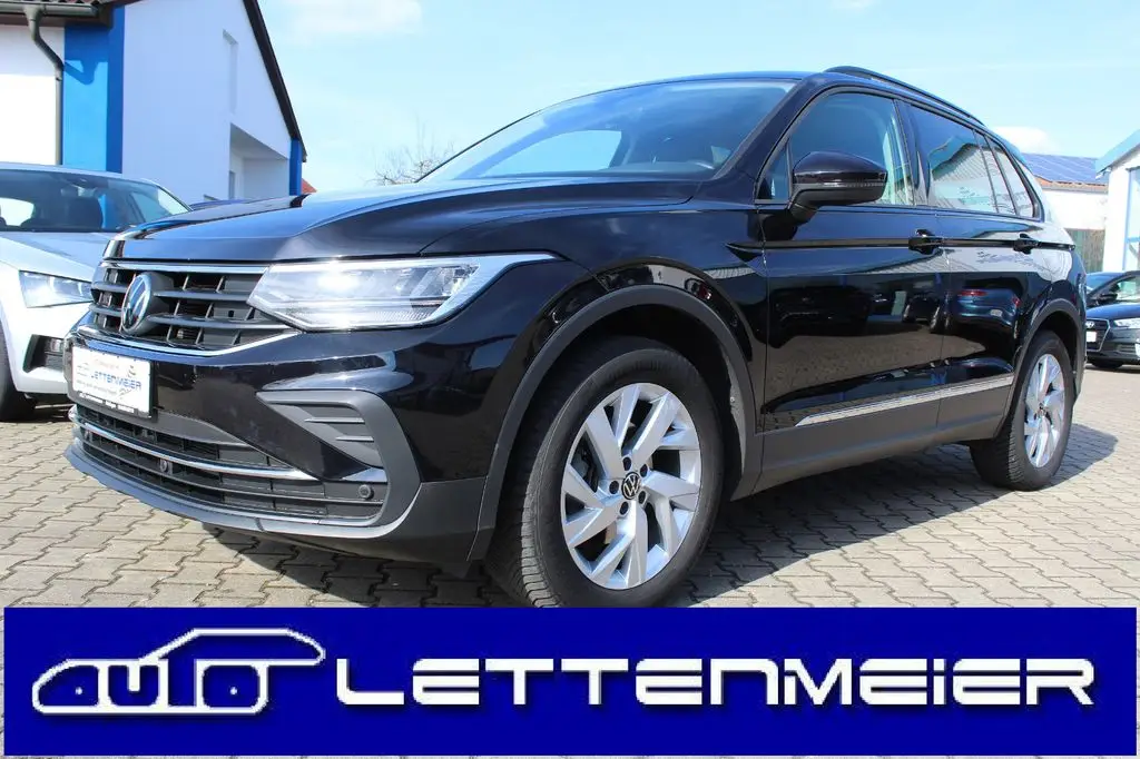 Photo 1 : Volkswagen Tiguan 2021 Essence