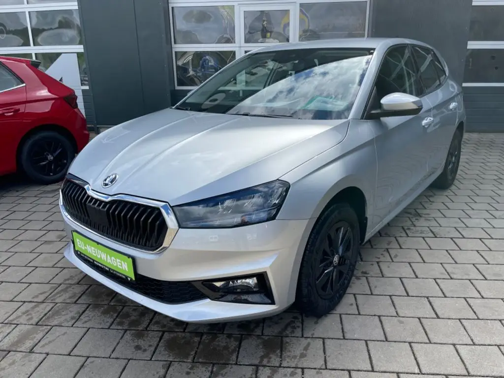 Photo 1 : Skoda Fabia 2023 Essence