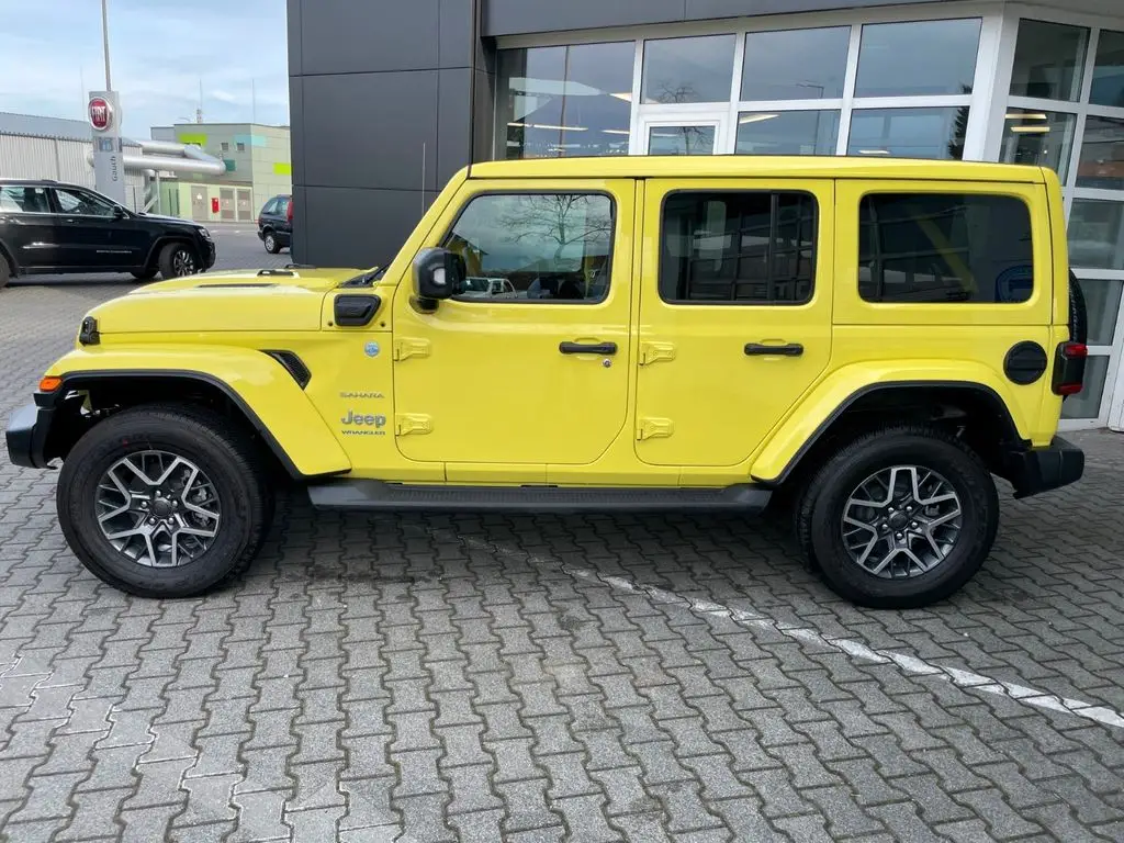 Photo 1 : Jeep Wrangler 2023 Hybrid