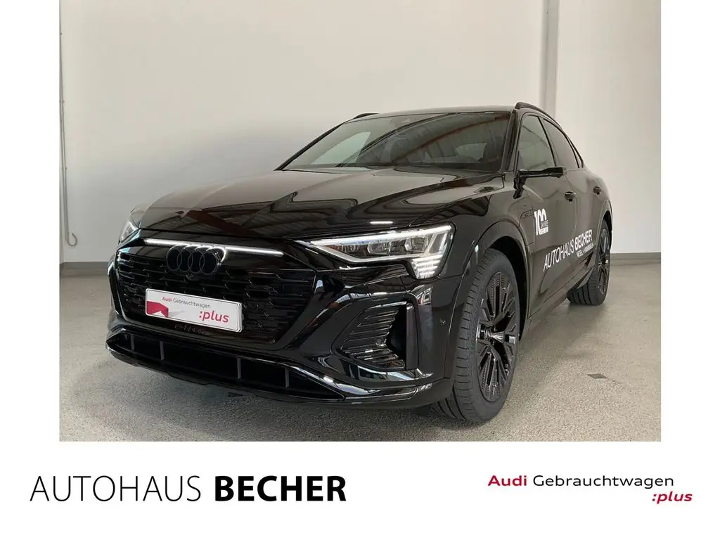 Photo 1 : Audi Q8 2023 Non renseigné