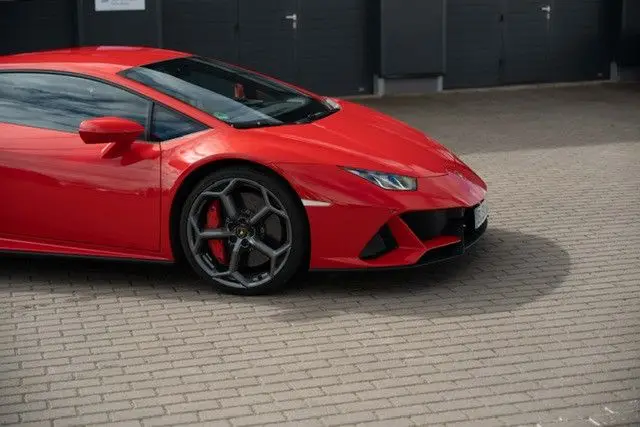 Photo 1 : Lamborghini Huracan 2021 Petrol