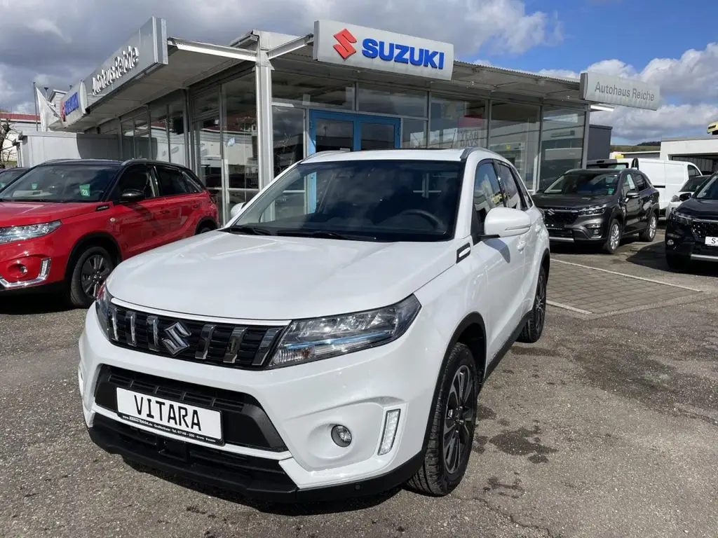 Photo 1 : Suzuki Vitara 2023 Petrol