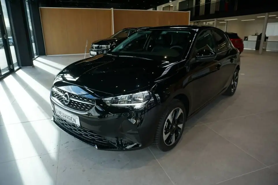 Photo 1 : Opel Corsa 2023 Non renseigné