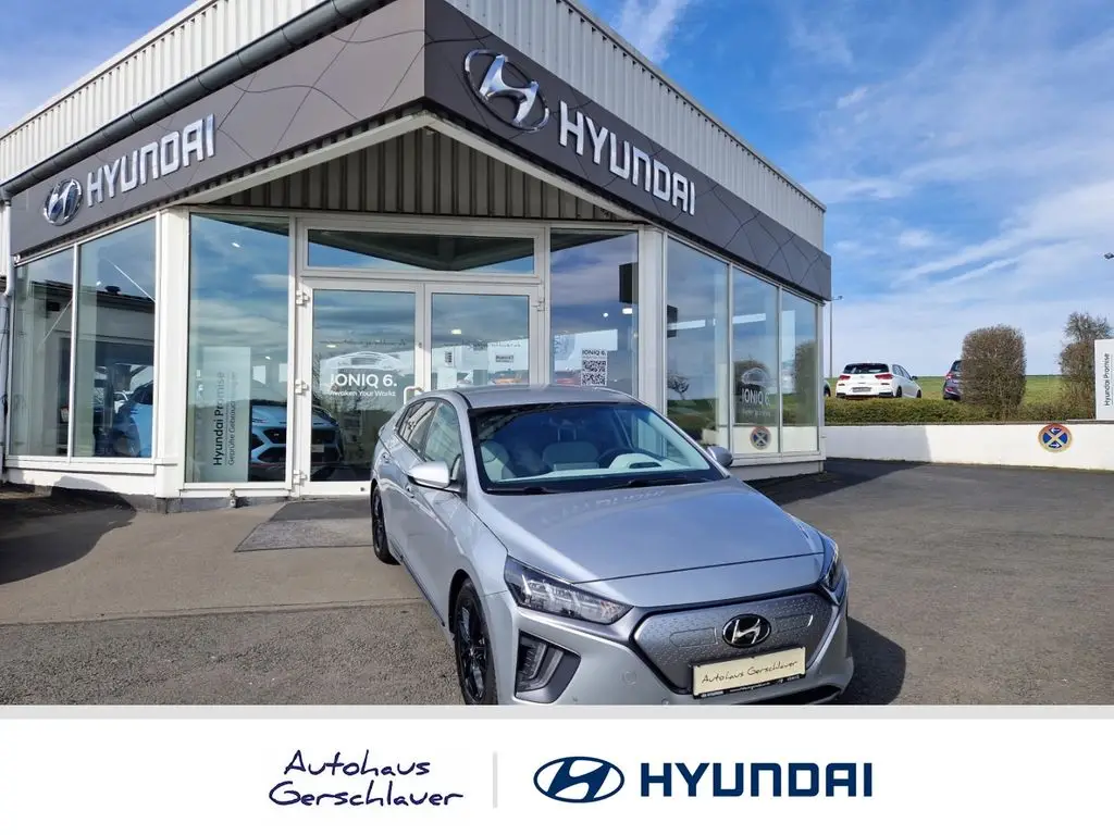 Photo 1 : Hyundai Ioniq 2021 Non renseigné