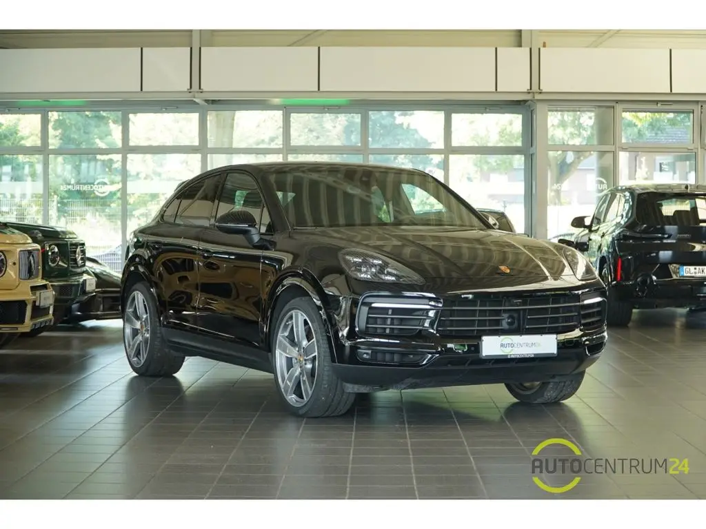 Photo 1 : Porsche Cayenne 2022 Essence