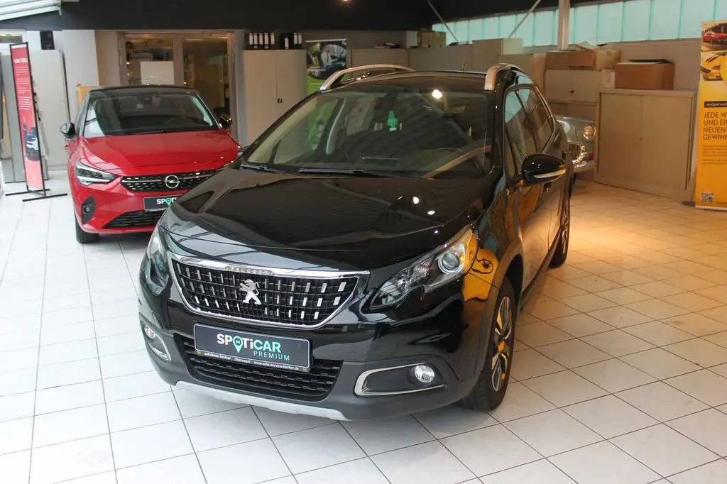 Photo 1 : Peugeot 2008 2019 Petrol