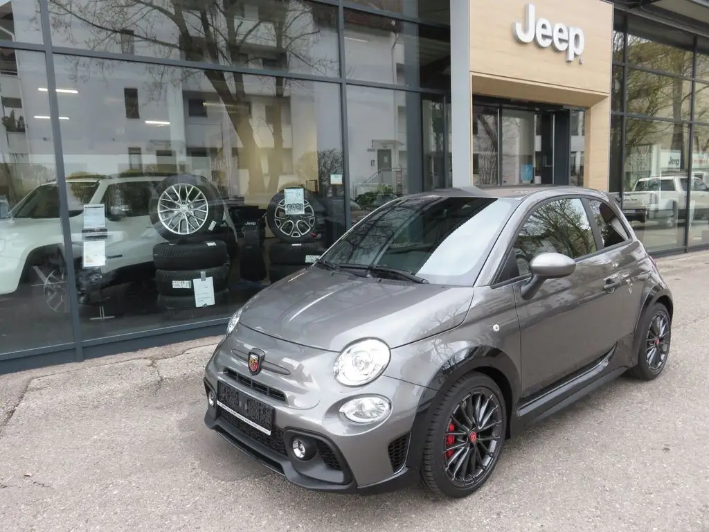 Photo 1 : Abarth 695 2023 Petrol