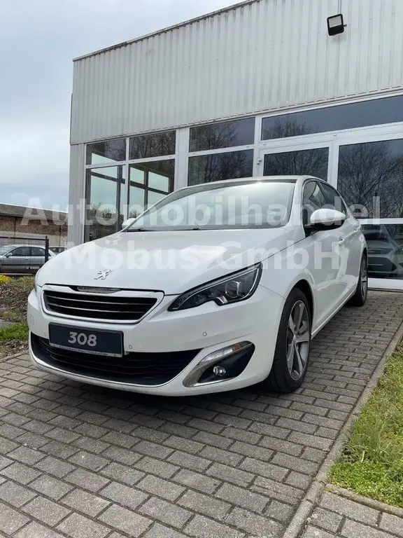 Photo 1 : Peugeot 308 2017 Petrol