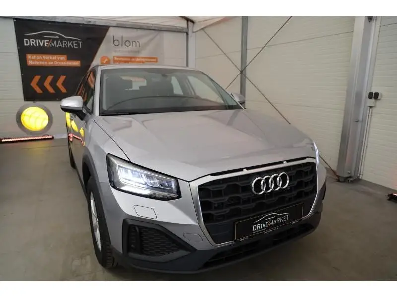 Photo 1 : Audi Q2 2023 Diesel