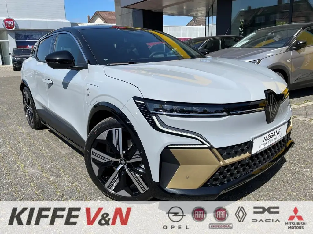 Photo 1 : Renault Megane 2024 Non renseigné