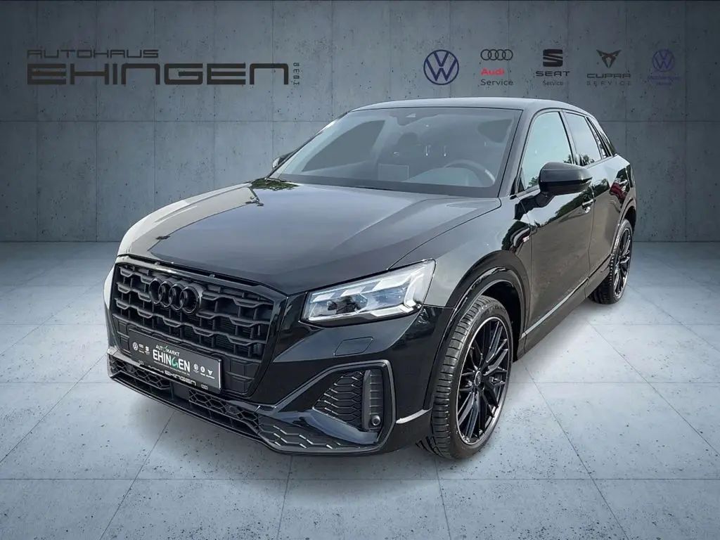 Photo 1 : Audi Q2 2023 Essence