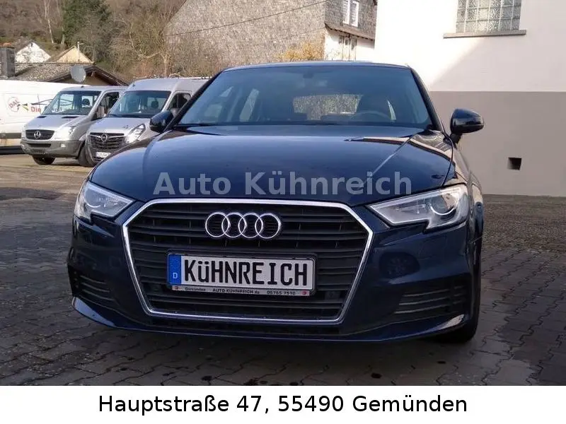 Photo 1 : Audi A3 2018 Essence