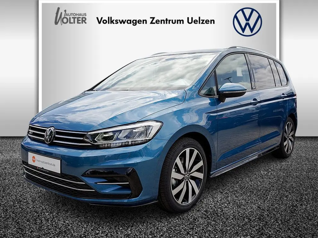 Photo 1 : Volkswagen Touran 2023 Essence