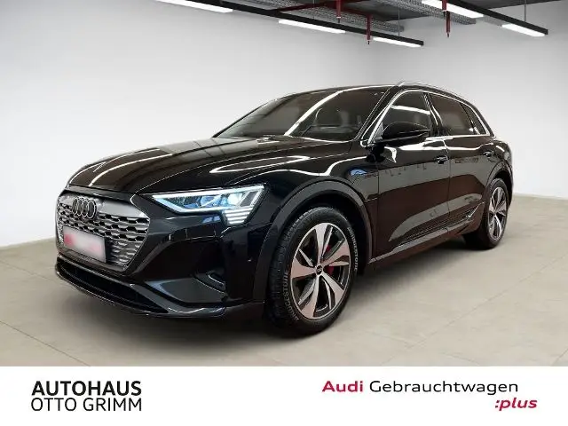 Photo 1 : Audi Q8 2023 Not specified