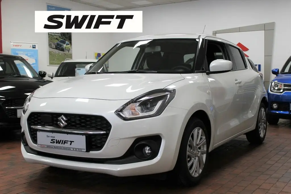 Photo 1 : Suzuki Swift 2023 Essence