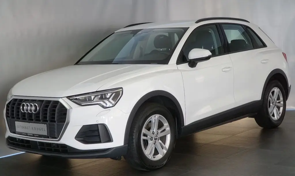 Photo 1 : Audi Q3 2019 Petrol