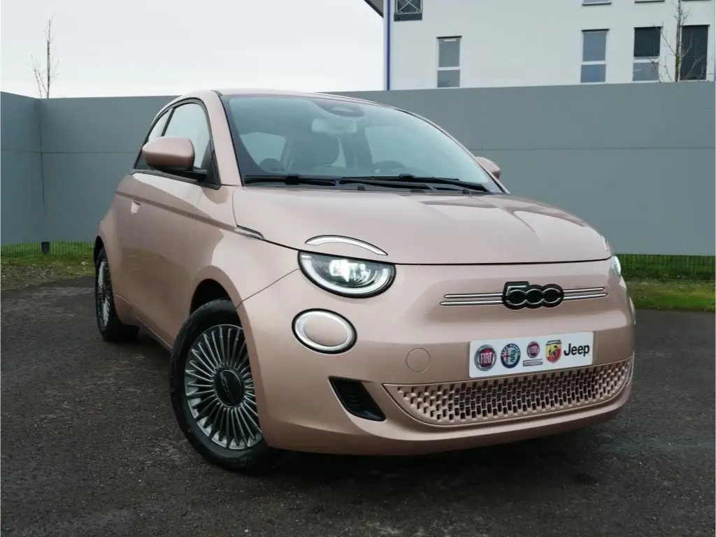 Photo 1 : Fiat 500 2022 Not specified