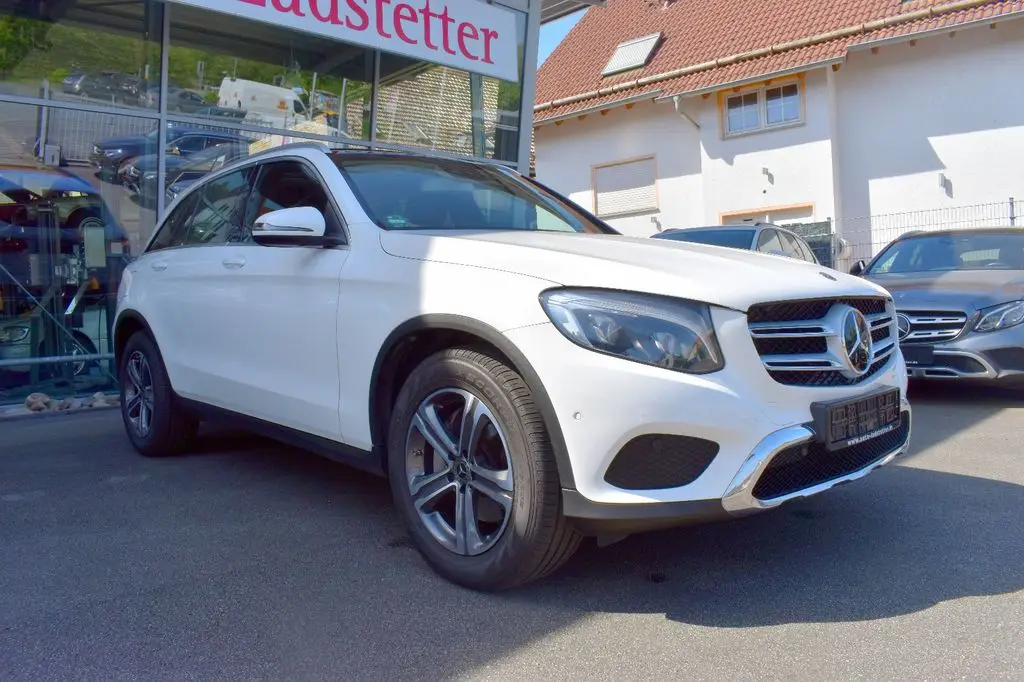 Photo 1 : Mercedes-benz Classe Glc 2018 Petrol