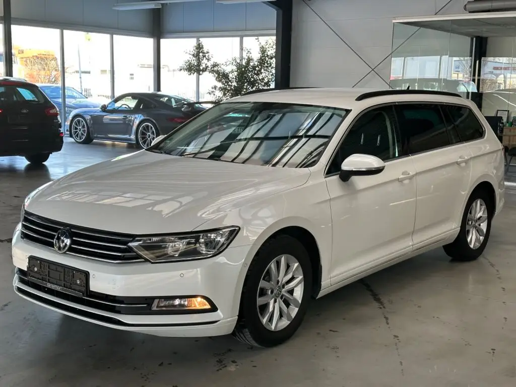 Photo 1 : Volkswagen Passat 2016 Diesel