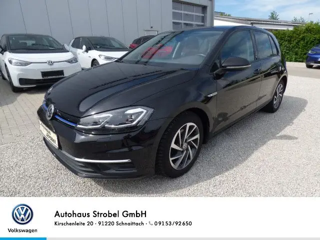 Photo 1 : Volkswagen Golf 2017 Petrol