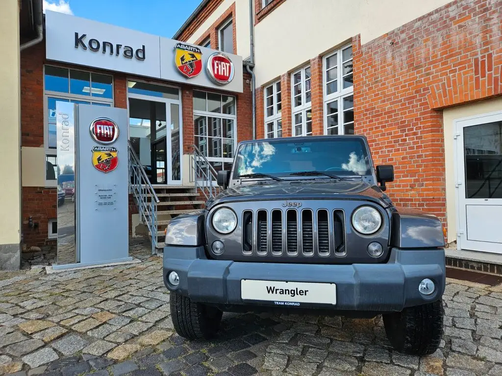 Photo 1 : Jeep Wrangler 2018 Diesel