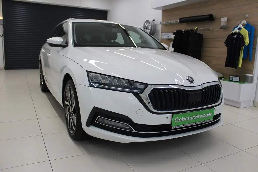 Photo 1 : Skoda Octavia 2021 Hybride