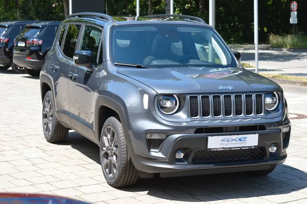 Photo 1 : Jeep Renegade 2023 Hybrid