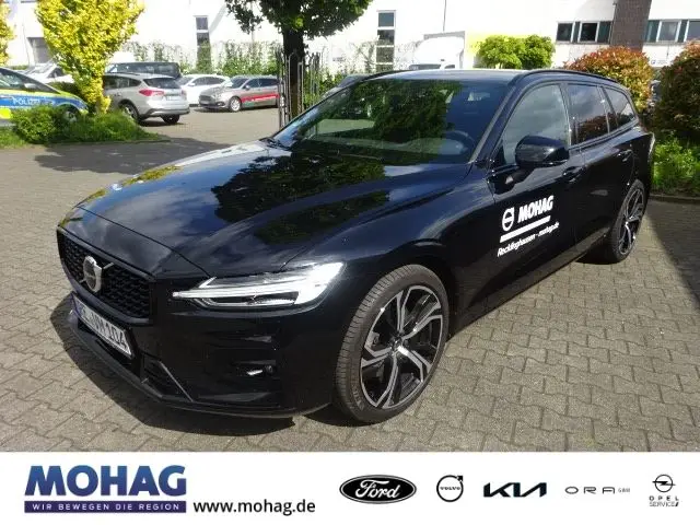 Photo 1 : Volvo V60 2022 Essence