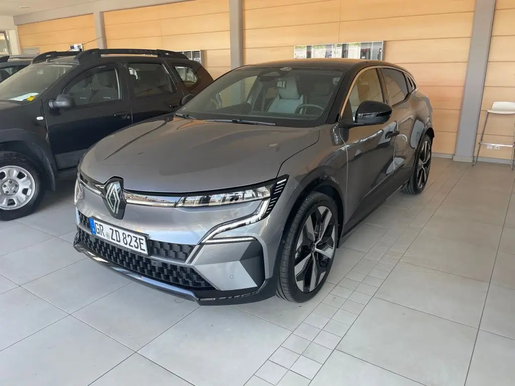 Photo 1 : Renault Megane 2022 Non renseigné