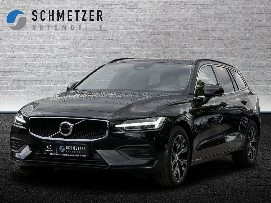 Photo 1 : Volvo V60 2023 Petrol