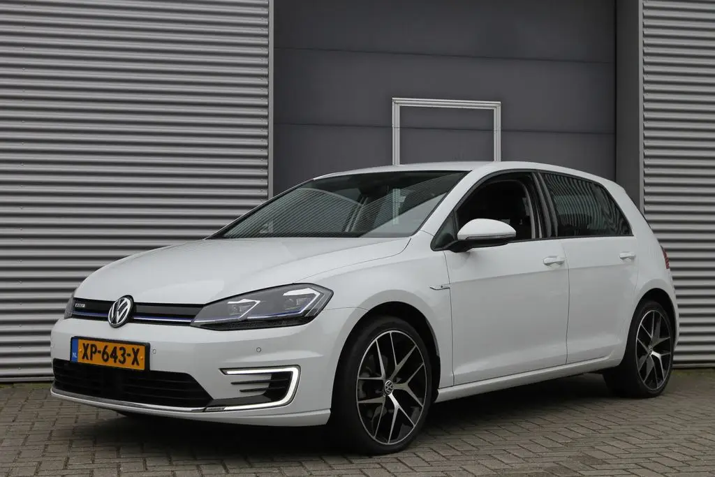 Photo 1 : Volkswagen Golf 2019 Not specified