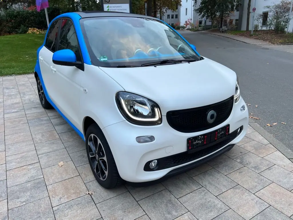 Photo 1 : Smart Forfour 2016 Essence