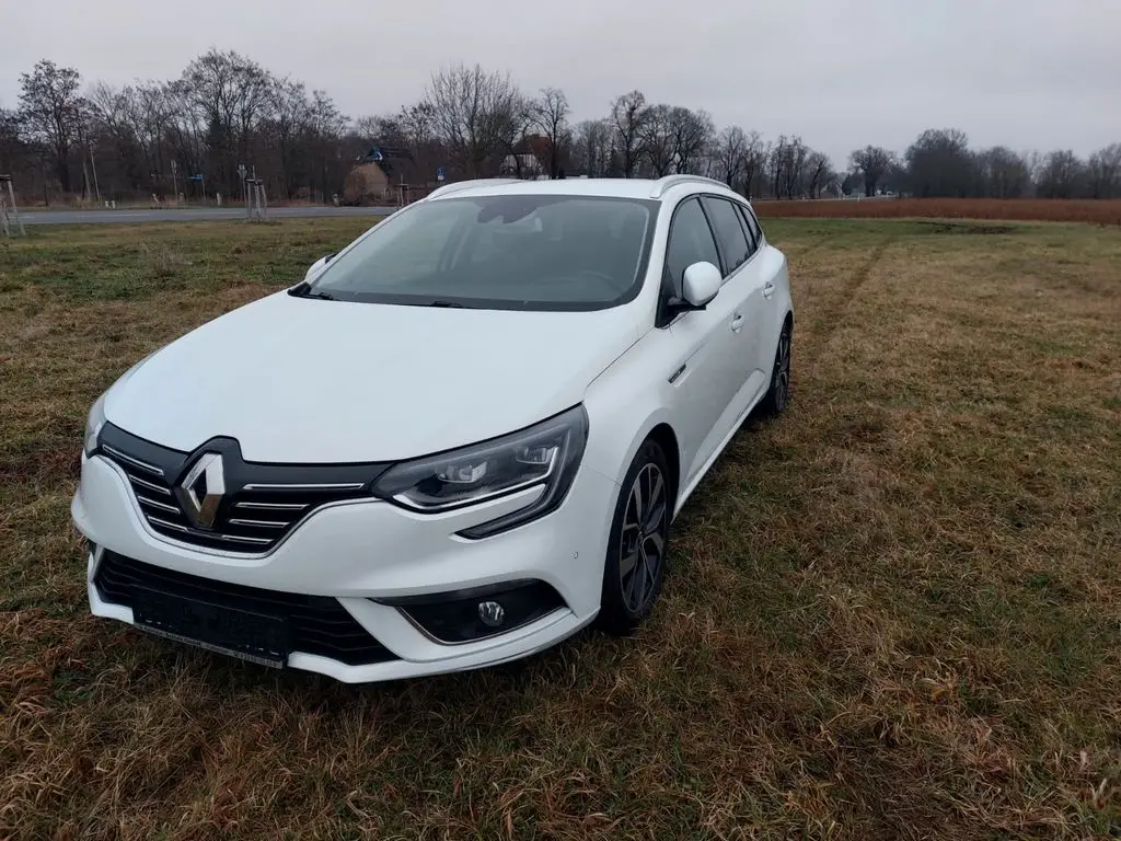 Photo 1 : Renault Megane 2018 Diesel