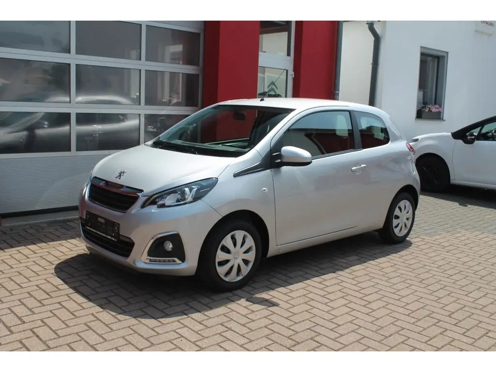 Photo 1 : Peugeot 108 2021 Essence